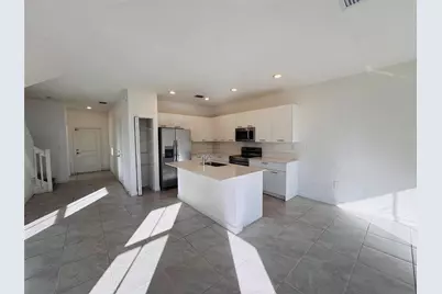 2437 NW 131st Circle #2437, Miami, FL 33167 - Photo 3