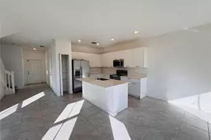 2437 NW 131st Cir, Miami, FL 33167 - Photo 3