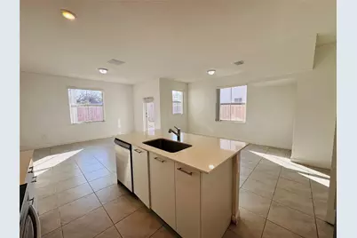 2437 NW 131st Circle #2437, Miami, FL 33167 - Photo 9