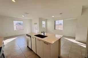 2437 NW 131st Cir, Miami, FL 33167 - Photo 9