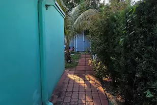 512 N 70th Way, Hollywood, FL 33024 - Photo 15