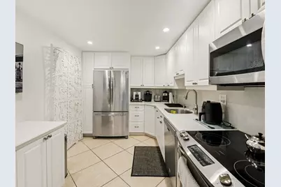 600 Three Islands Boulevard #1106, Hallandale Beach, FL 33009 - Photo 9