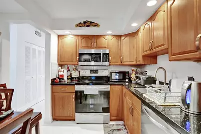 1034 NW 88th Avenue #B-99, Plantation, FL 33322 - Photo 9