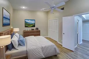 7004 Golf Pointe Cir, Tamarac, FL 33321 - Photo 19