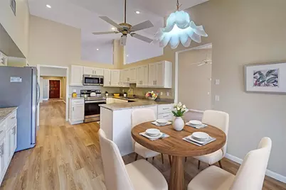 7004 Golf Pointe Circle, Tamarac, FL 33321 - Photo 7