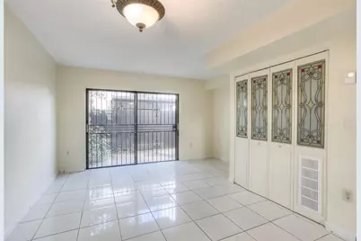 5808 W 26th Avenue #211, Hialeah, FL 33016 - Photo 5