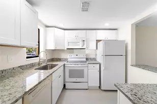 9355 SW 8th St, Boca Raton, FL 33428 - Photo 11