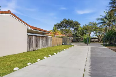 16921 SW 92nd Court, Palmetto Bay, FL 33157 - Photo 3