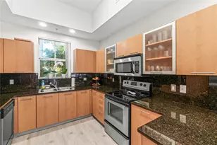 2381 Vintage Dr, Pompano Beach, FL 33064 - Photo 13