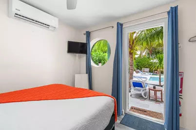 1110 NW 7th Avenue, Fort Lauderdale, FL 33311 - Photo 13