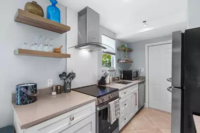 1110 NW 7th Avenue, Fort Lauderdale, FL 33311 - Photo 11