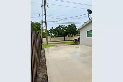 3300 N 67th Avenue, Hollywood, FL 33024 - Photo 11