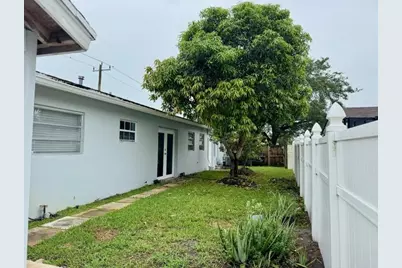 3300 N 67th Avenue, Hollywood, FL 33024 - Photo 13