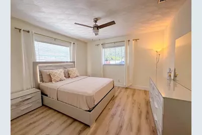 3300 N 67th Avenue, Hollywood, FL 33024 - Photo 9