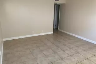 206 SW 1st St, Pompano Beach, FL 33060 - Photo 3