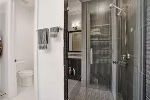 381 E Cannery Row Cir, Delray Beach, FL 33444 - Photo 23