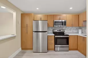 830 S Hollybrook Dr, Hollywood, FL 33025 - Photo 1