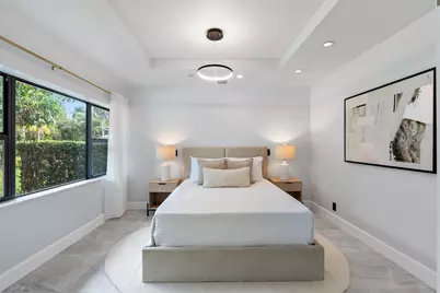 360 NW 33rd Street, Oakland Park, FL 33309 - Photo 25