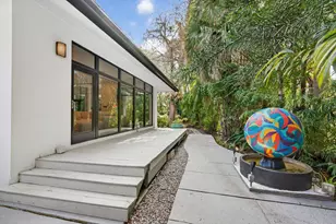 360 NW 33rd St, Oakland Park, FL 33309 - Photo 43