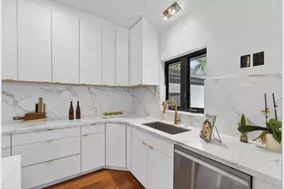 360 NW 33rd Street, Oakland Park, FL 33309 - Photo 43