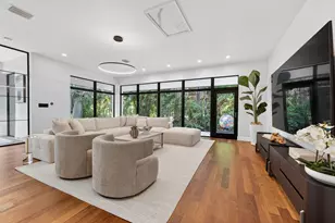 360 NW 33rd St, Oakland Park, FL 33309 - Photo 7