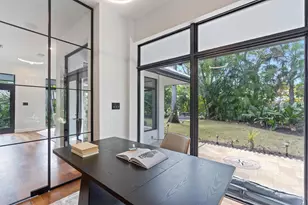 360 NW 33rd St, Oakland Park, FL 33309 - Photo 21