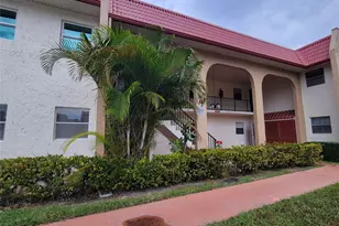 497 Lake Dora Dr, West Palm Beach, FL 33411 - Photo 13