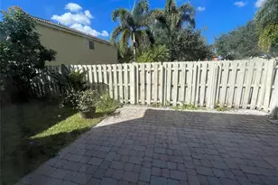 4479 Lake Tahoe Cir, West Palm Beach, FL 33409 - Photo 9