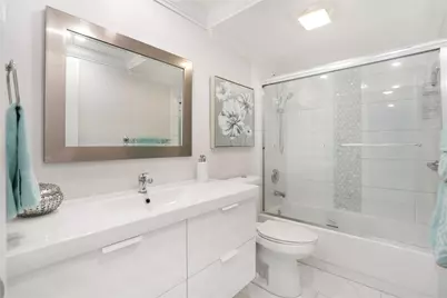 9300 Sunrise Lakes Boulevard #309, Sunrise, FL 33322 - Photo 11