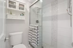 9300 Sunrise Lakes Blvd, Sunrise, FL 33322 - Photo 31