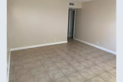 206 SW 1st Street #J-4, Pompano Beach, FL 33060 - Photo 3