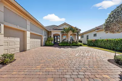 8639 SW Flutto Way, Port Saint Lucie, FL 34987 - Photo 5