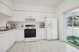 3301 Celebration Ln, Margate, FL 33063 - Photo 7