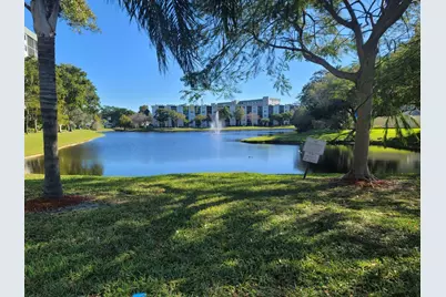 2200 S Cypress Bend Drive #308, Pompano Beach, FL 33069 - Photo 13