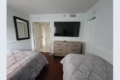 2200 S Cypress Bend Drive #308, Pompano Beach, FL 33069 - Photo 9