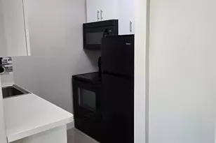 581 NE 34th Ct, Fort Lauderdale, FL 33334 - Photo 7