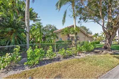 274 NW 107th Avenue, Coral Springs, FL 33071 - Photo 3