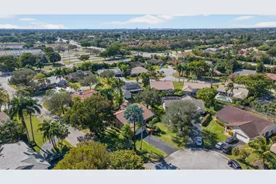 274 NW 107th Avenue, Coral Springs, FL 33071 - Photo 49