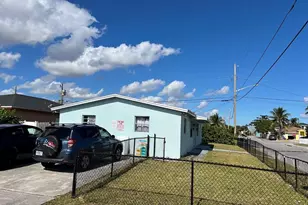 1203 NW 4th St, Boynton Beach, FL 33435 - Photo 3