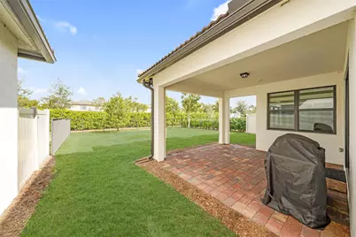 8641 Patron Lane, Lake Worth, FL 33467 - Photo 11