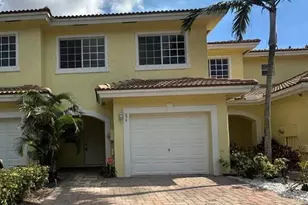 836 Imperial Lake Rd, West Palm Beach, FL 33413 - Photo 1