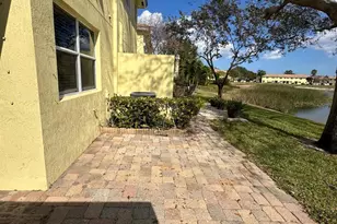 836 Imperial Lake Rd, West Palm Beach, FL 33413 - Photo 23