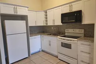 736 NW 47th St, Deerfield Beach, FL 33064 - Photo 7