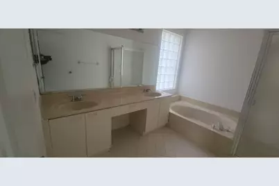 15860 NW 14th Road, Pembroke Pines, FL 33028 - Photo 13