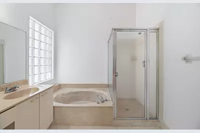15860 NW 14th Road, Pembroke Pines, FL 33028 - Photo 15