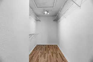 15860 NW 14th Rd, Pembroke Pines, FL 33028 - Photo 13