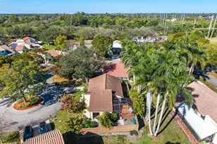 2925 Azalea Dr, Hollywood, FL 33026 - Photo 7