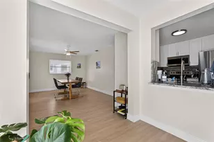 8950 NW 13th St, Plantation, FL 33322 - Photo 9