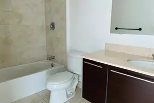 1900 N Bayshore Dr, Miami, FL 33132 - Photo 9