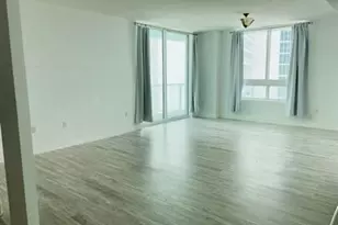 1900 N Bayshore Dr, Miami, FL 33132 - Photo 13